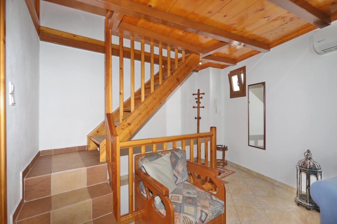 Traditional City Centre House Skopelos Town Exterior photo